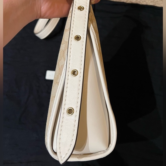 NWOT Coach - Beige & Cream "Jacquard Dufflette" Bag - Picture 7 of 16